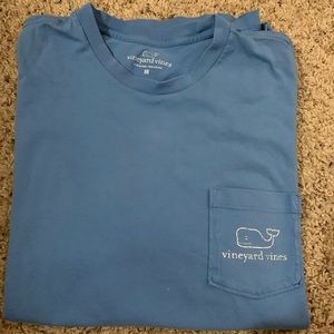 Vineyard vines tee